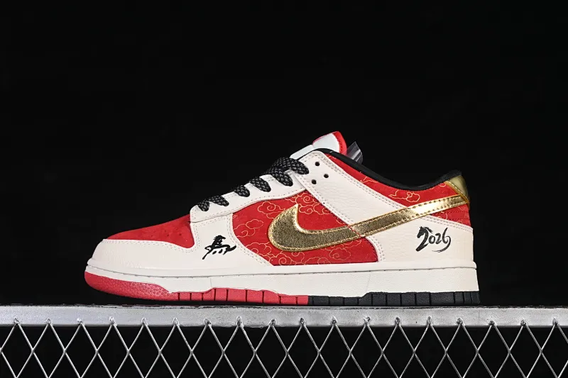 All categories Nk SB Dunk Series Nk SB Dunk Low High-end customized low-top sneakers Nike SB Dunk Low Year of the Horse Galloping Horse High-end customized low-top casual sneakers MN1688-115